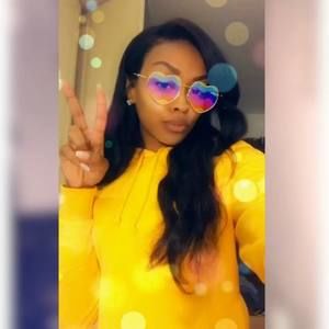 Meet your Posher, Danielle